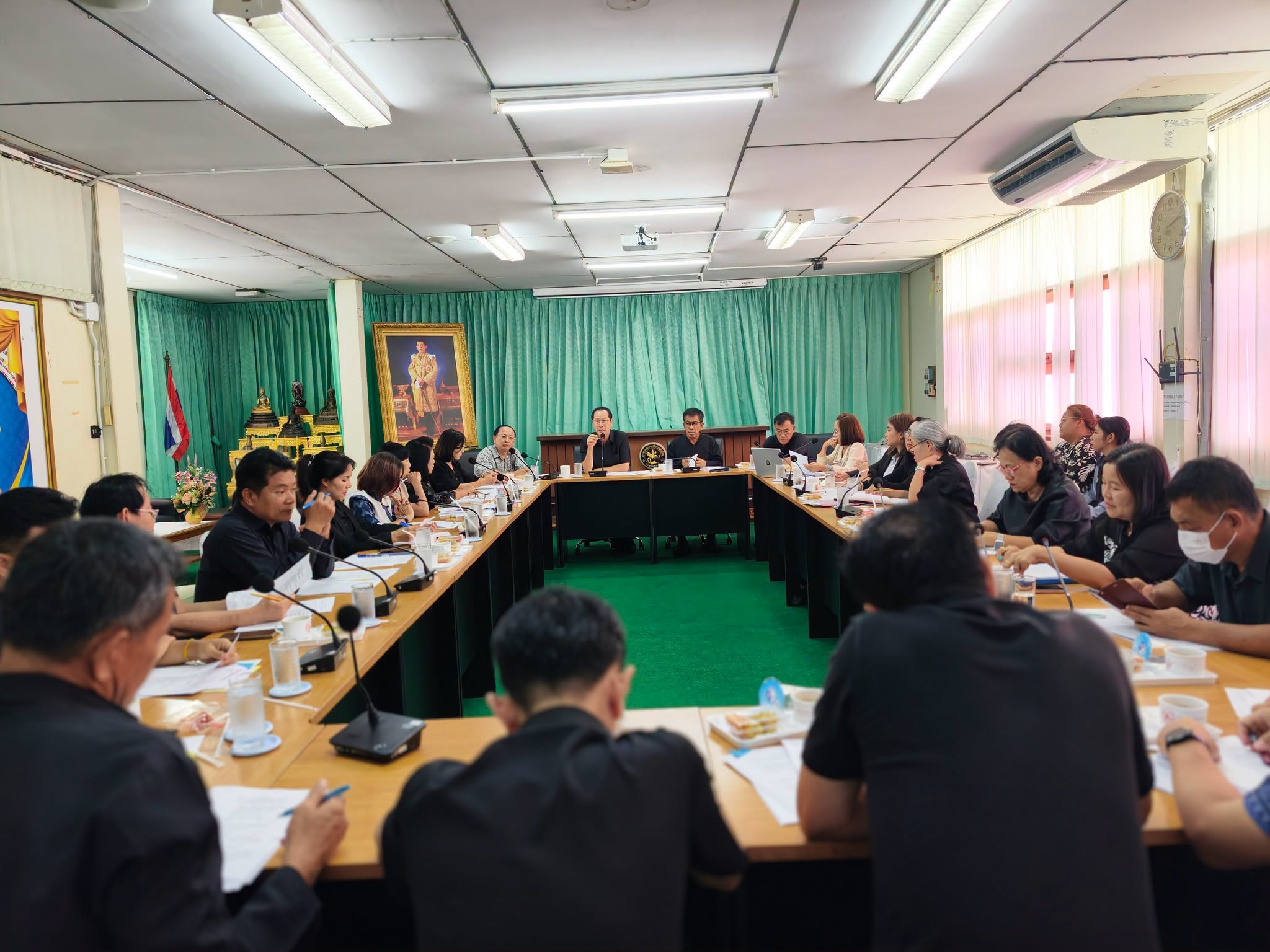ประชุมคณะผู้บริหาร (คทม.)