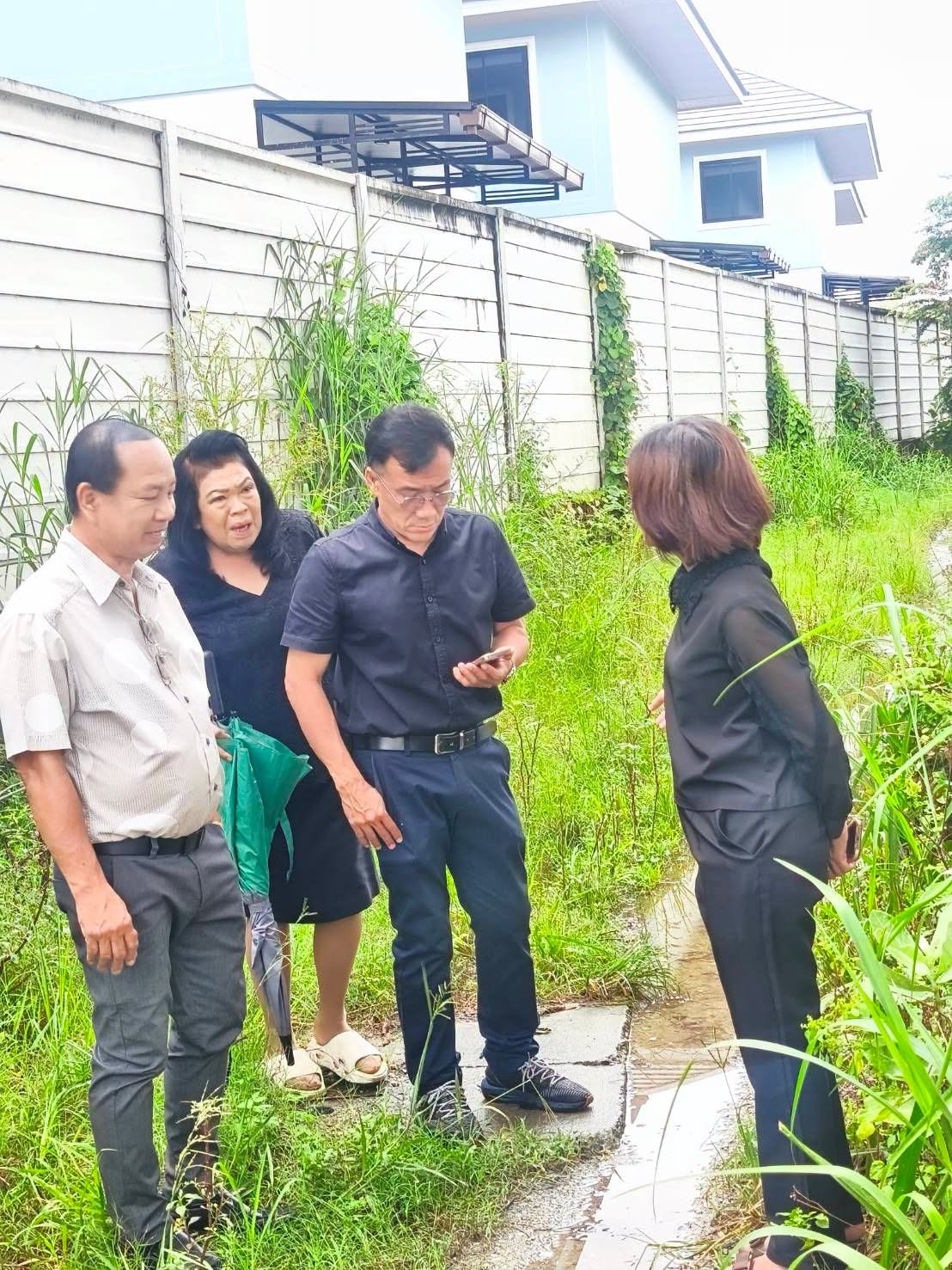 ลงพื้นที่สำรวจความเดือดร้อนของประชาชนในซอยข้างวัดเกาะแก้วนครสวรรค์