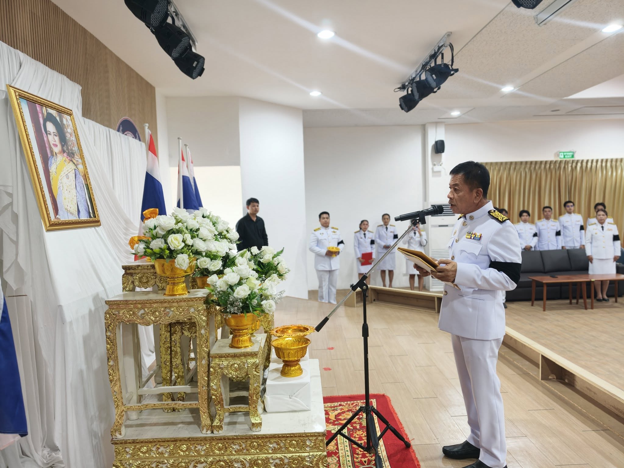 พิธีมอบเงินขวัญถุงพระราชทานกองทุนแม่ของแผ่นดิน สมเด็จพระนางเจ้าสิริกิติ์พระบรมราชินีนาถพระราชชนนีพันปีหลวง